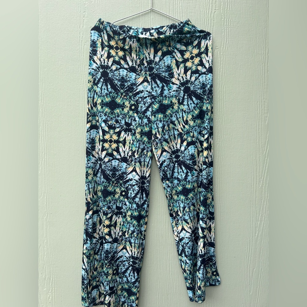 Veronica M Blue and Green Leggings Vibrant Floral Design
